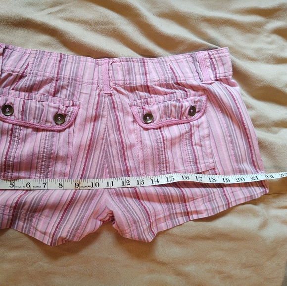 3 pairs Institute Libéral women's shorts. - Picture 8 of 12